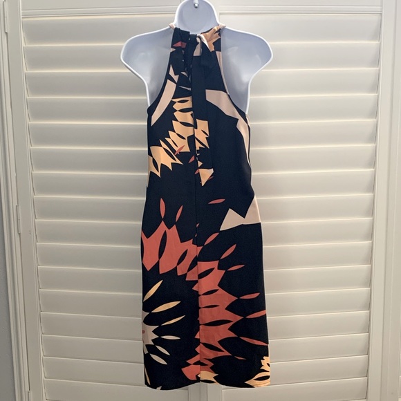 Trouve Halter Neck Tropical Summer Dress- Black and Coral Size S - Picture 2 of 2
